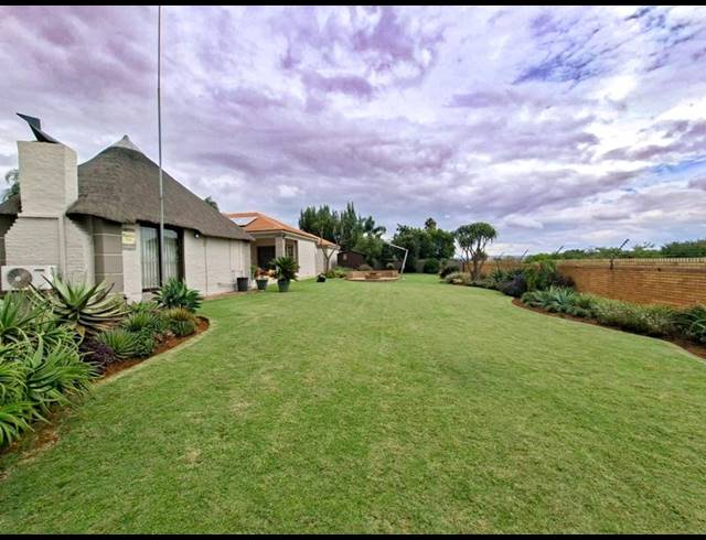 3 BEDROOM HOUSE FOR SALE IN AMBERFIELD GLEN